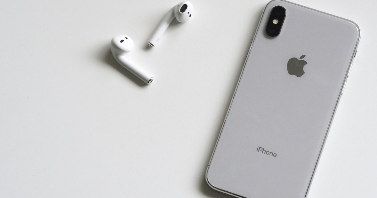 Apple   iPhone X   AirPods 