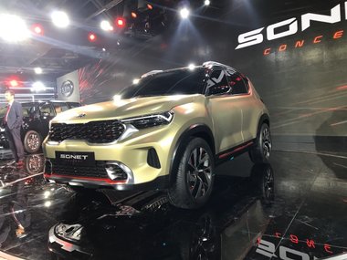 slide image for gallery: 26310 | Kia Sonet