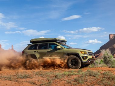 slide image for gallery: 17368 | Overlander