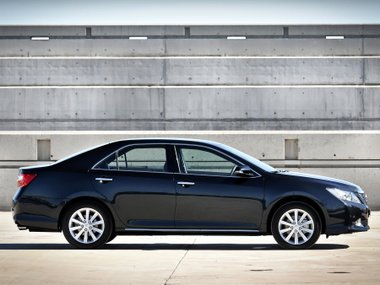 slide image for gallery: 27157 | Toyota Camry VII