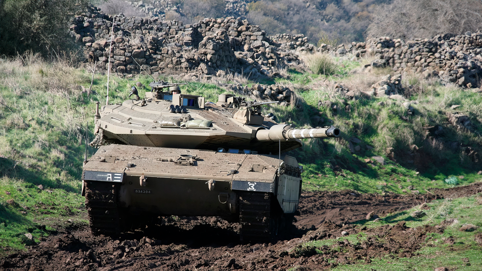 Танк изначально задумывался как комбинация танка и бронетранспортёра, поэтому его компоновка копирует советскую БМП