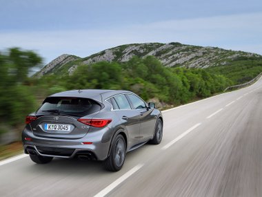 slide image for gallery: 19054 | Infiniti Q30 Sport