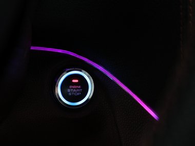 slide image for gallery: 27408 | Автомобиль класса люкс из обычной «Нивы» 07