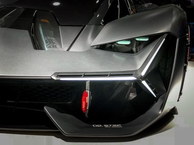 slide image for gallery: 23530 | Lamborghini