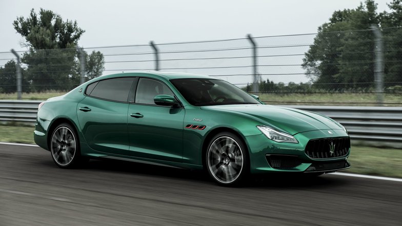 slide image for gallery: 26398 | Maserati Quattroporte