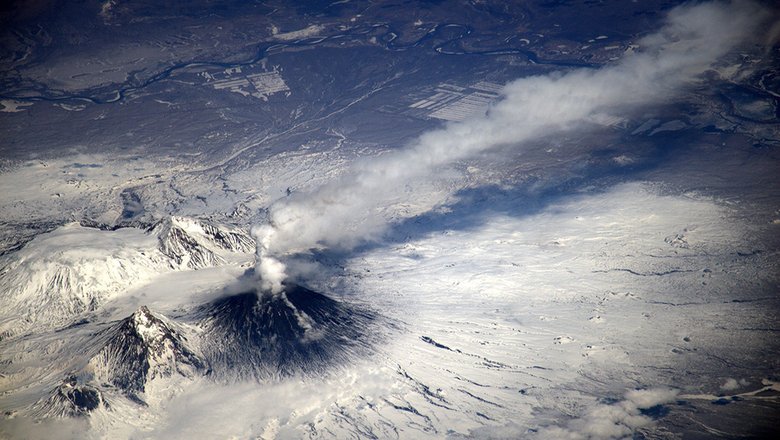 Вулкан Ключевская Сопка, вид из космоса