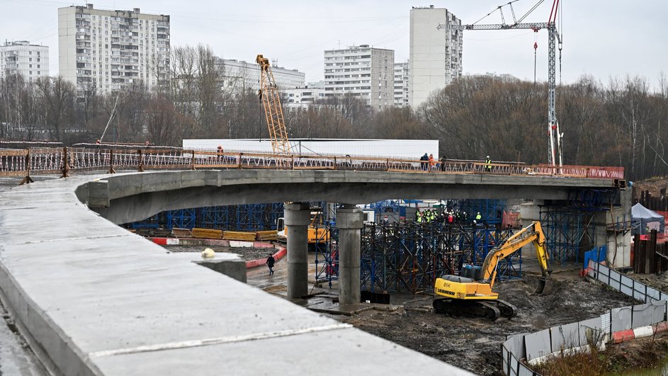 Строящийся участок Московского скоростного диаметра (МСД) вдоль ул. Каспийская от ул. Кантемировская до Павелецкого направления Московской железной дороги