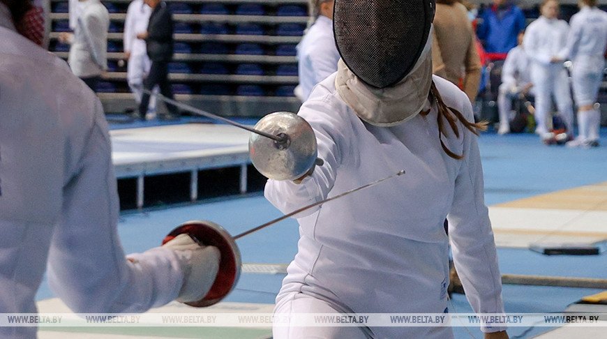 Белорусы завоевали шесть медалей на соревнованиях по фехтованию в Армении