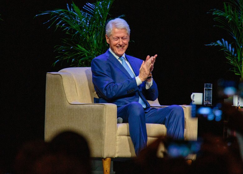 Как сейчас выглядит и чем занимается 73-летний Билл Клинтон