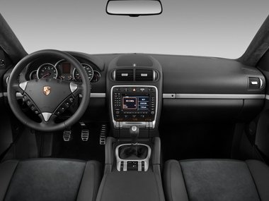 slide image for gallery: 25692 | Porsche Cayenne