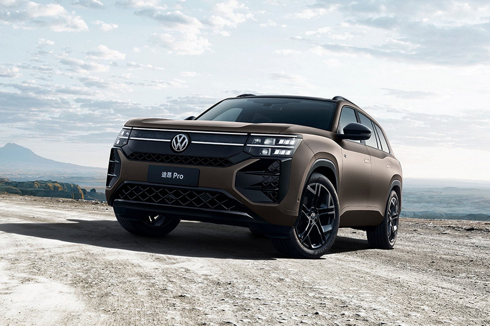 Volkswagen раскрыл все подробности о новом кроссовере Teramont Volkswagen раскрыл все подробности о новом кроссовере Teramont