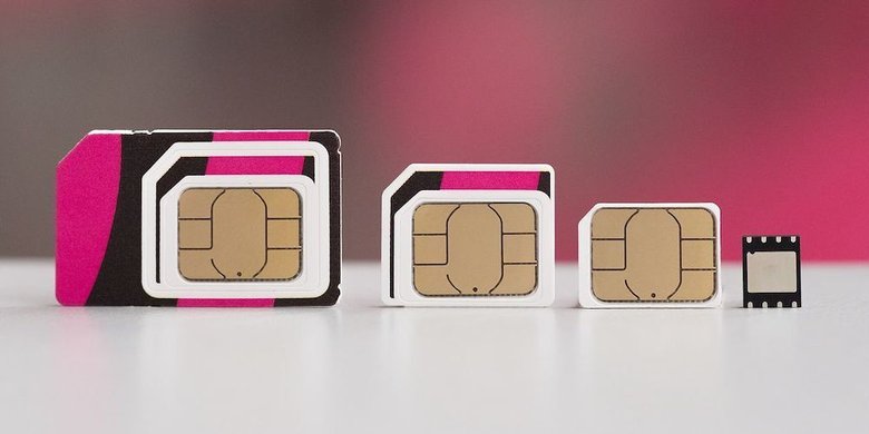 Эволюция SIM-карт. Фото: YouTube