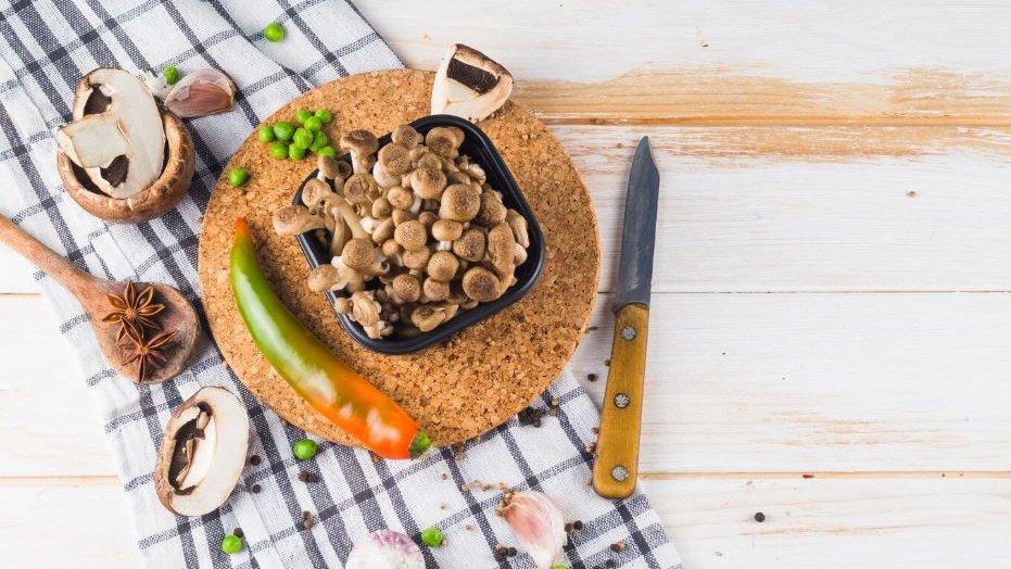 Маринованные шампиньоны в соевом соусе в посуде Маринованные шампиньоны в соевом соусе в посуде