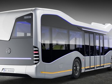 slide image for gallery: 22386 | Mercedes-Benz Future Bus