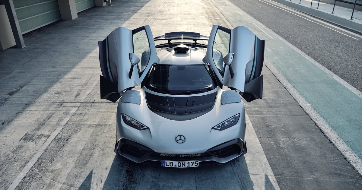 The new Mercedes breaks the Nürburgring road car record