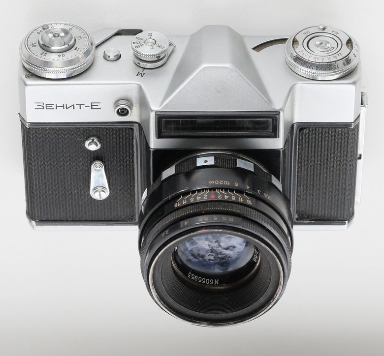 «Зенит-Е» – самый популярный советский фотоаппарат. Его выпускали более 20 лет подряд с 1965 по 1986 годы. Фото: wikipedia / CC BY-SA 4.0