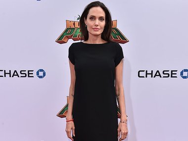 Slide image for gallery: 7450 | Анджелина Джоли была признанным секс-символом, пока сильно не похудела. Общественность тут же начала критиковать ее внешний вид.