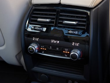 slide image for gallery: 28243 | BMW Series 5