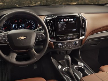 slide image for gallery: 27499 | Chevrolet Traverse