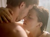 Как наслаждаться сексом: 5 советов, которые помогут отключить голову