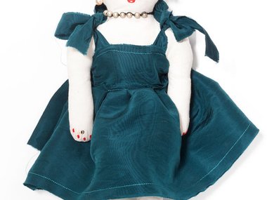 Slide image for gallery: 1451 | Недетские игры: коллекция тряпичных кукол Lanvin