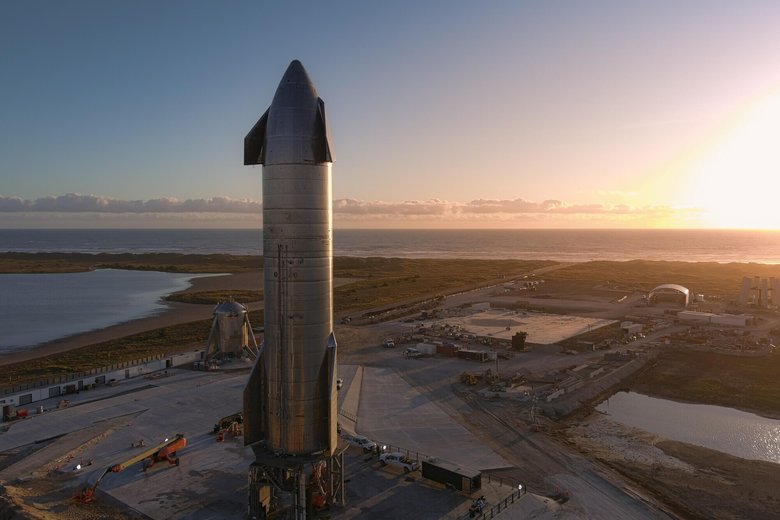 А так выглядит оригинальная ракета SpaceX от Илона Маска. Фото: Aroged.com