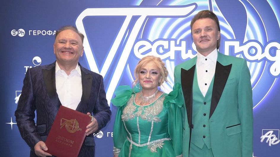 Надежда Кадышева с мужем и сыном Надежда Кадышева с мужем и сыном