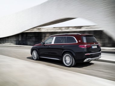 slide image for gallery: 25338 | Mercedes-Maybach