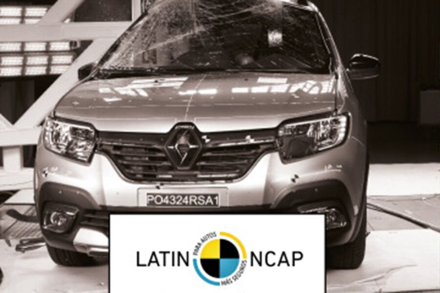 Краш-тест Renault Logan