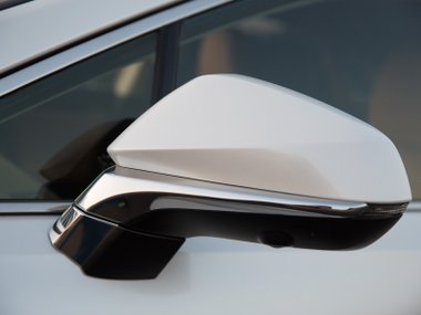 slide image for gallery: 17954 | Lexus RX 200t