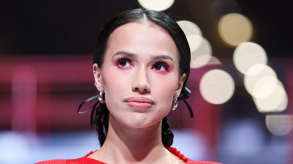 Алина Загитова Алина Загитова