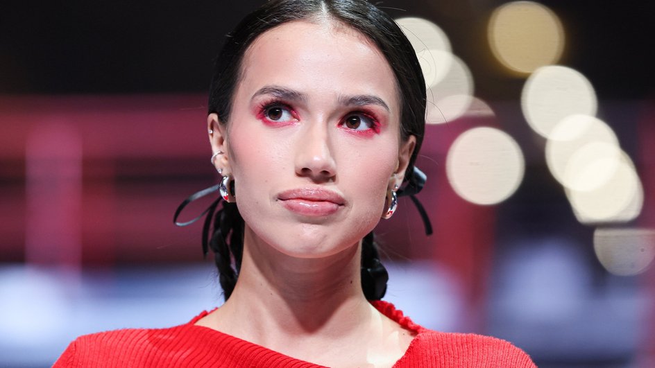 Алина Загитова Алина Загитова
