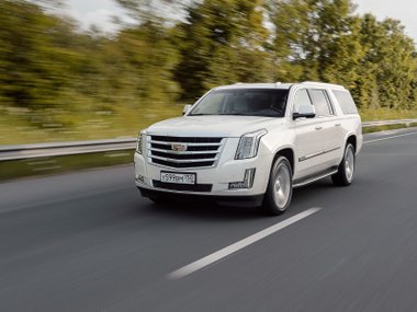 slide image for gallery: 16440 | Cadillac Escalade
