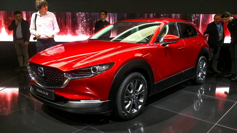 slide image for gallery: 24197 | Mazda CX-30