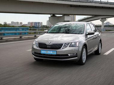 slide image for gallery: 25218 | Skoda Octavia