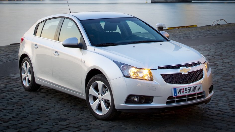 Chevrolet Cruze J300 2009 - 2012 Хэтчбек