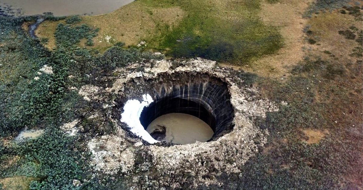 В Сибири образуются гигантские кратеры: что происходит