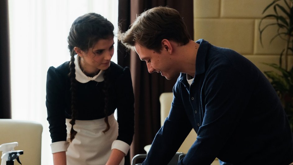 Кадр из сериала «Бедные смеются, богатые плачут» Кадр из сериала «Бедные смеются, богатые плачут»