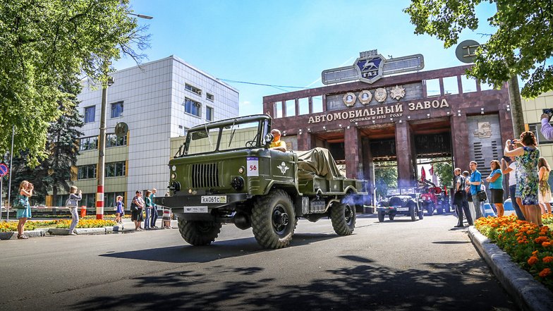slide image for gallery: 15185 | Современная история горьковской классики