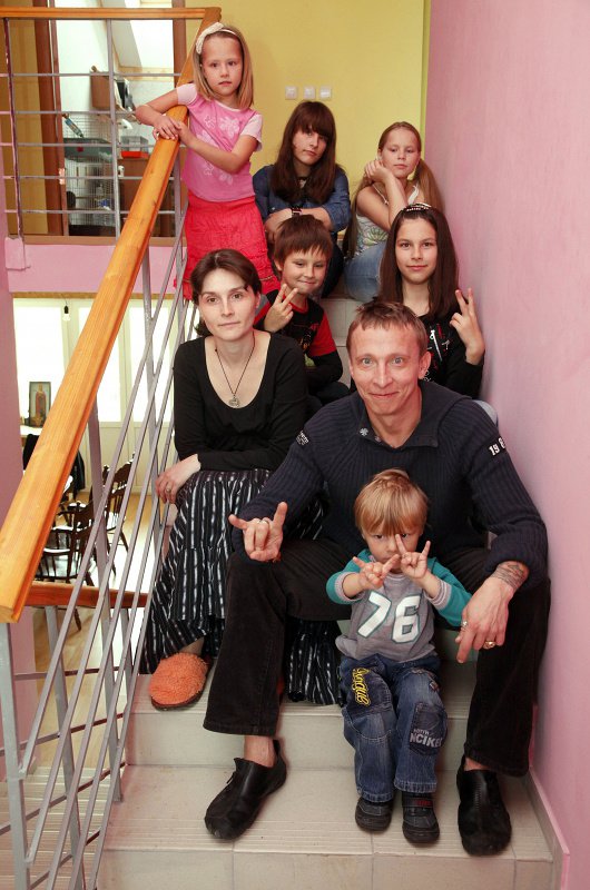 Иван и Оксана с детьми