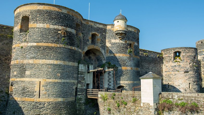 Оборонительные башни Анжерского замка (Франция)
