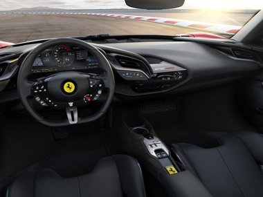 slide image for gallery: 24536 | Первый серийный подзаряжаемый гибрид Ferrari