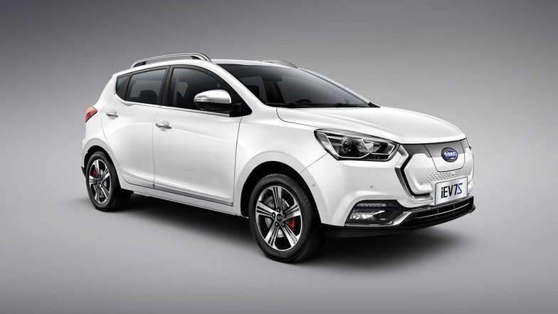 slide image for gallery: 26627 | JAC iEV7S