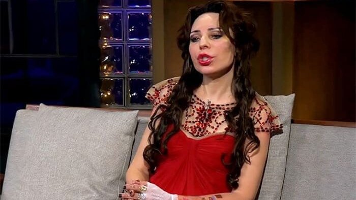 Жанна Агузарова в телешоу «Вечерний Ургант» Жанна Агузарова в телешоу «Вечерний Ургант»