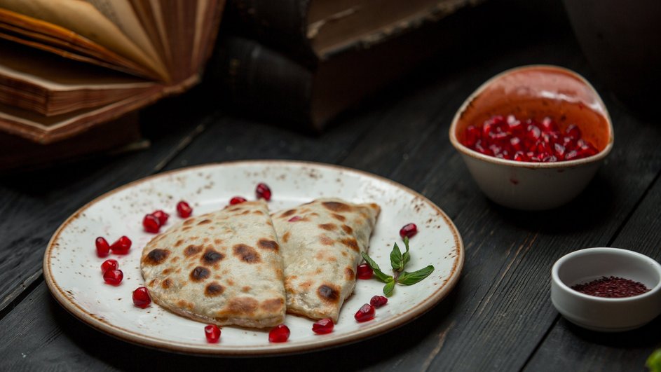 Лепешки с творогом и яйцом Лепешки с творогом и яйцом