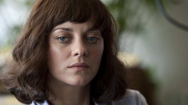 Марион Котийяр в фильме «Заражение»