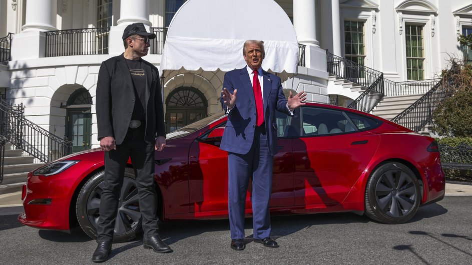 Илон Маск и Дональд Трамп Илон Маск и Дональд Трамп