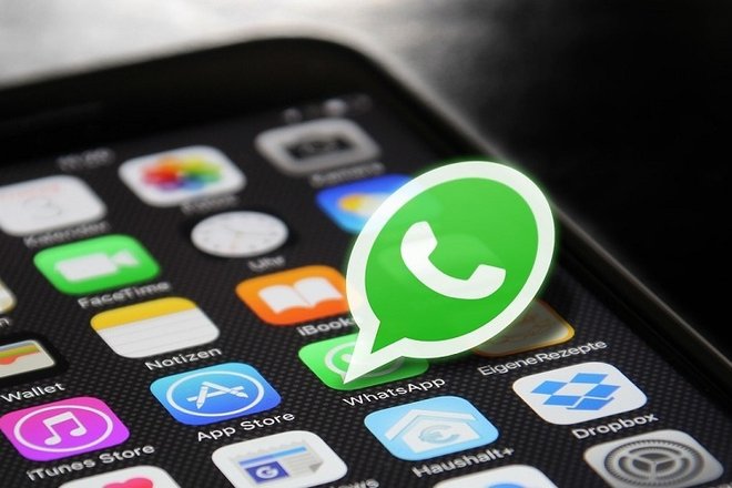 Как спрятаться от других в WhatsApp