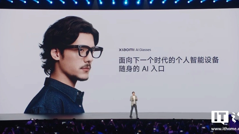 Xiaomi AI Glasses на лице