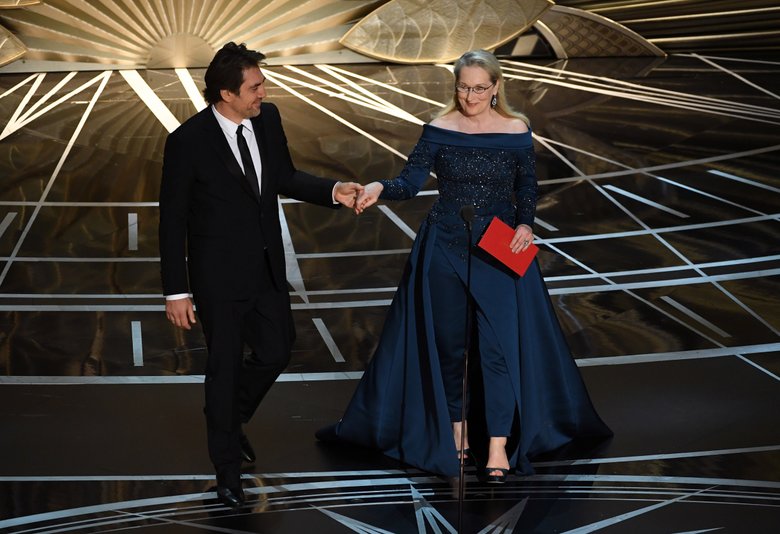Хавьер Бардем и Мэрил Стрип на премии «Оскар» в 2017 году
